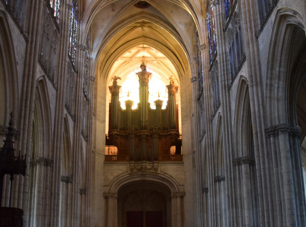 cathedrale st pierre st paul orgue